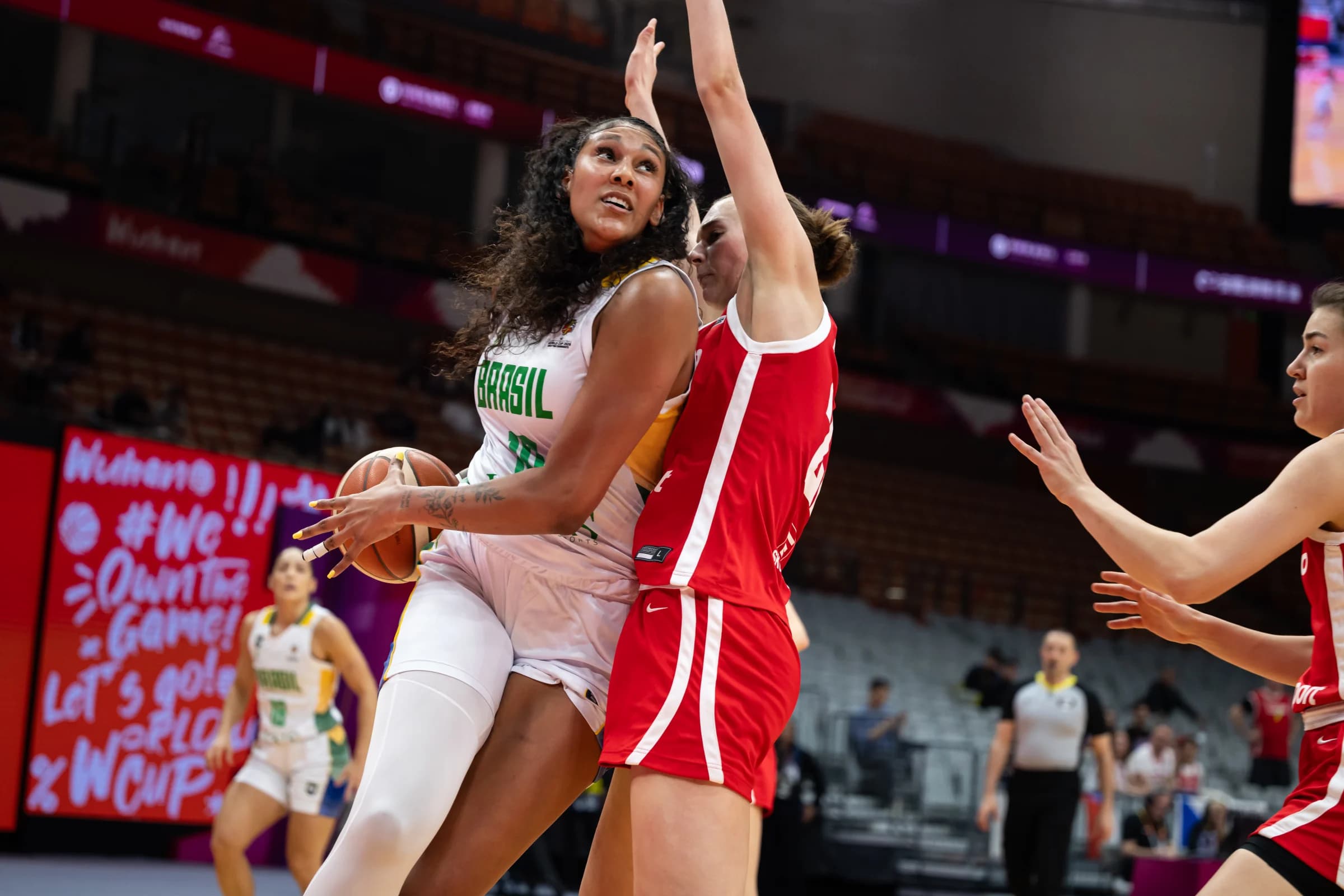 Fotos de Brasil x República Tcheca - Qualificatório para a Copa do Mundo Feminina 2026