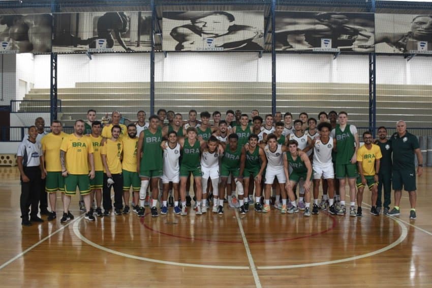 Brasil sub-18 faz jogo treino com o Palmeiras em Barueri