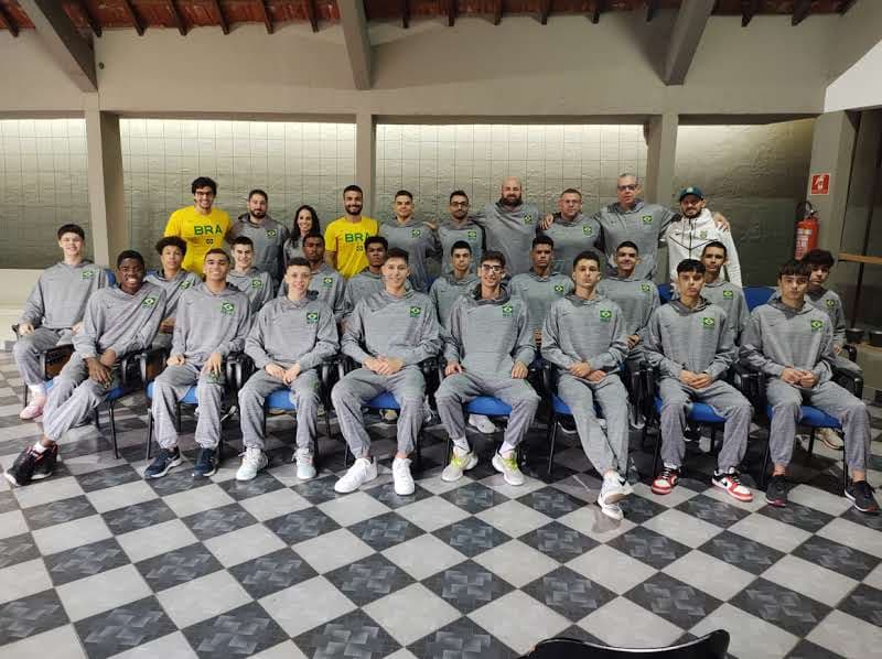 Seleção Brasileira sub-15 masculina se apresenta para o Sul-Americano