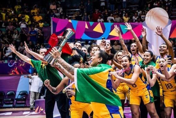 Seleção Brasileira feminina se apresenta para os treinos visando os Jogos Pan-Americanos de Santiago