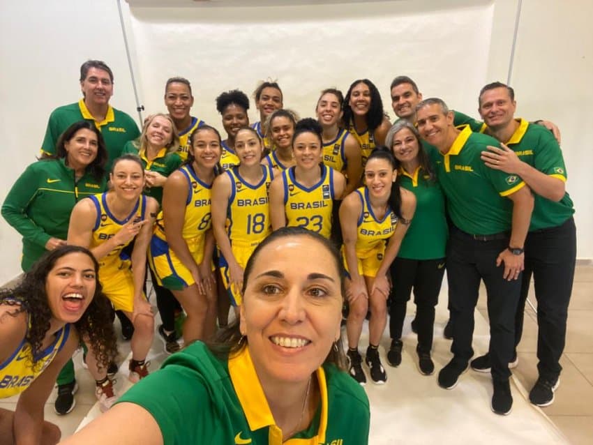 Seleção Brasileira feminina faz sua estreia no Sul-Americano feminino de San Luis