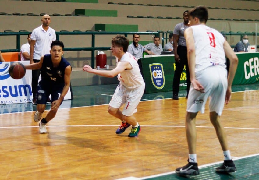 Brasília x Remo e NBPG x Botafogo fazem as semifinais da Classificatória B do CBI sub-19 masculino