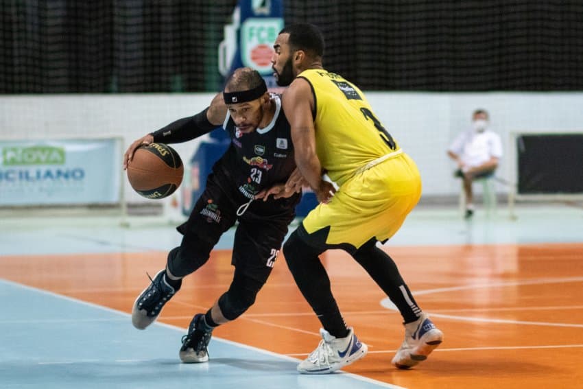 Pelo Brasileirão, Basquete Joinville vence o ADRM Maringá e esquenta tabela!
