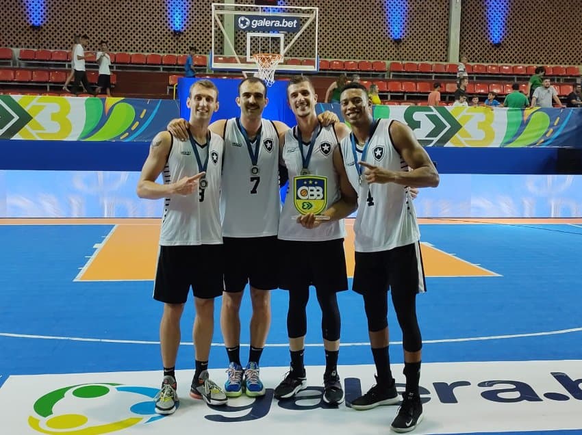 Botafogo e Blumenau são campeões do Circuito Brasileiro de Basquete 3x3 na categoria adulta