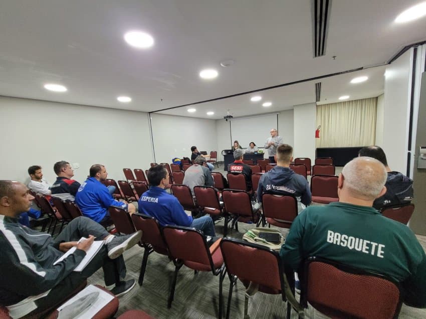 CBB realiza congresso técnico da etapa final do CBI sub-17 masculino