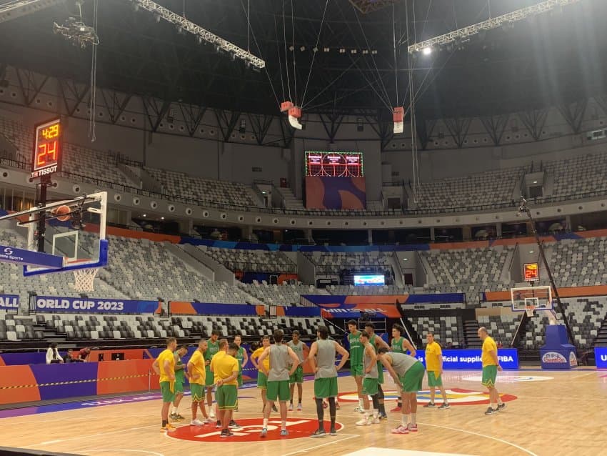 Brasil realiza primeiro treino na Indonésia de olho na estreia da Copa do Mundo