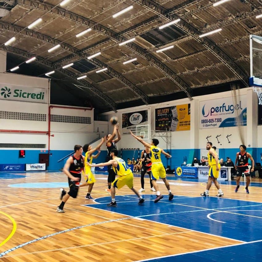 União Corinthians e Sociedade Thalia seguem invictos no Brasileiro Interclubes sub-19 masculino
