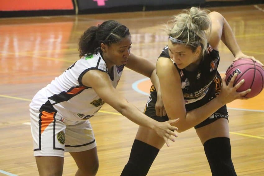 - Sodiê Doces/Mesquita/LSB bate Pró-Esporte/Sorocaba com 24 pontos de Thayná e se reabilita na LBF