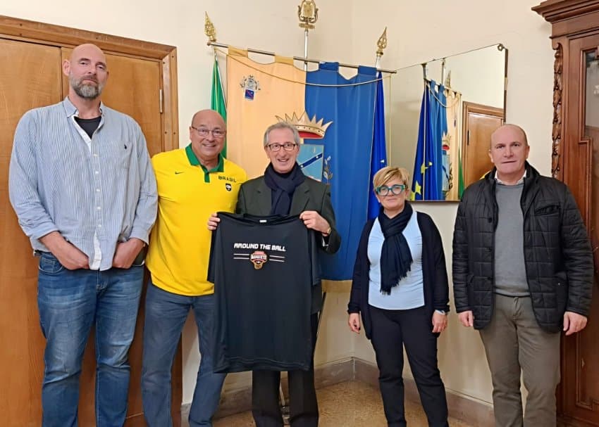 Presidente da FGB participa de encontro oficial na Itália