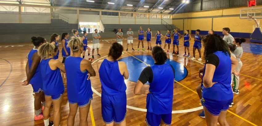 Sul-Americano: Seleção feminina segue treinos em Salto com 13 atletas e grupo que viaja será definido até sábado