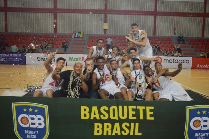São Paulo bate o Minas e conquista o Brasileiro sub-16 masculino