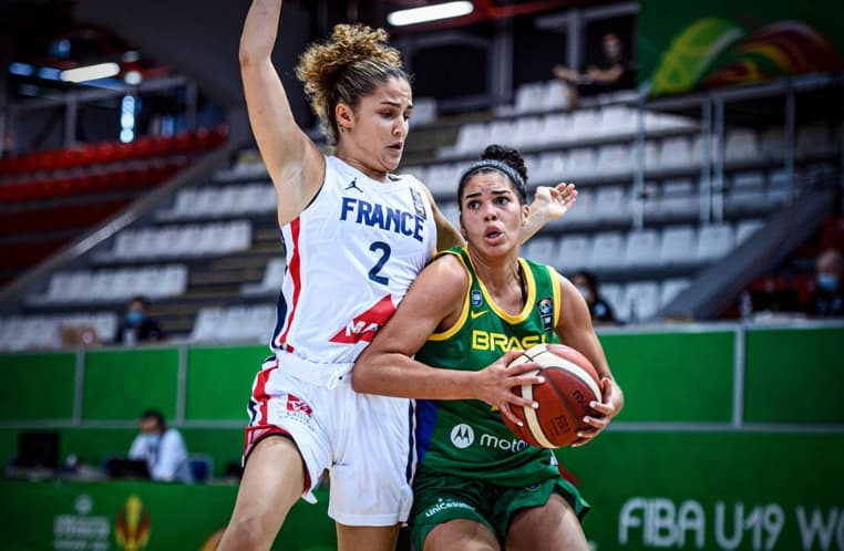 Seleção Feminina sub-19 é superada pela França na estreia da Copa do Mundo