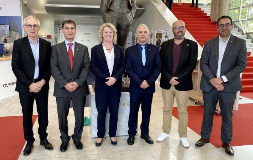 Paulo Wanderley se reúne com presidente do Comitê Olímpico Francês em Paris