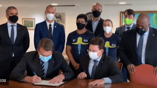 Presidente e ministro da Cidadania assinam portaria com 7.197 contemplados no Bolsa Atleta