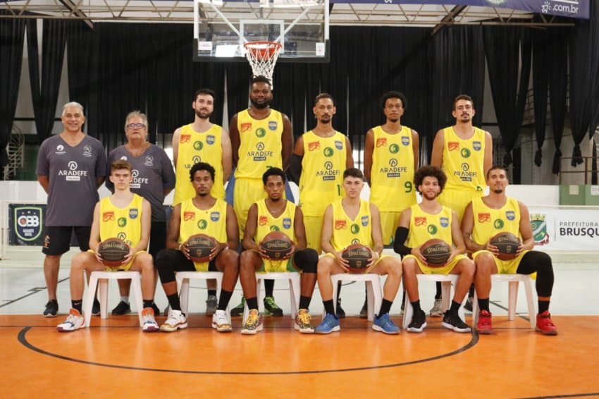 Basquete de Brusque se prepara para estreia no Campeonato Brasileiro