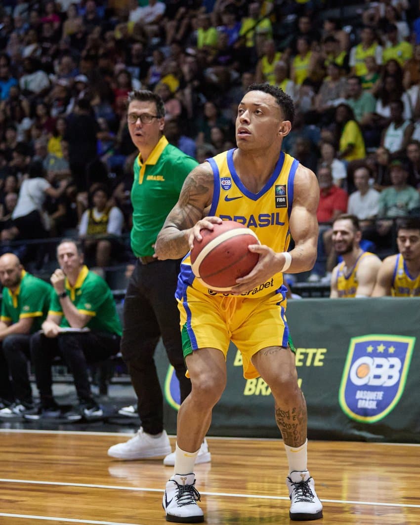 Brasil vence bem o Paraguai na estreia das Eliminatórias da AmeriCup