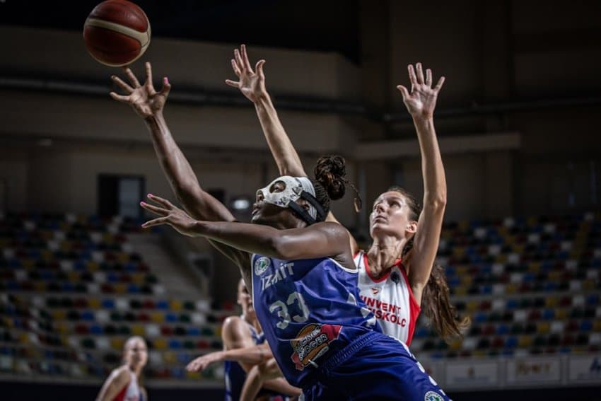 Com duplo-duplo de Clarissa, Izmit vai à fase de grupos da Euroleague