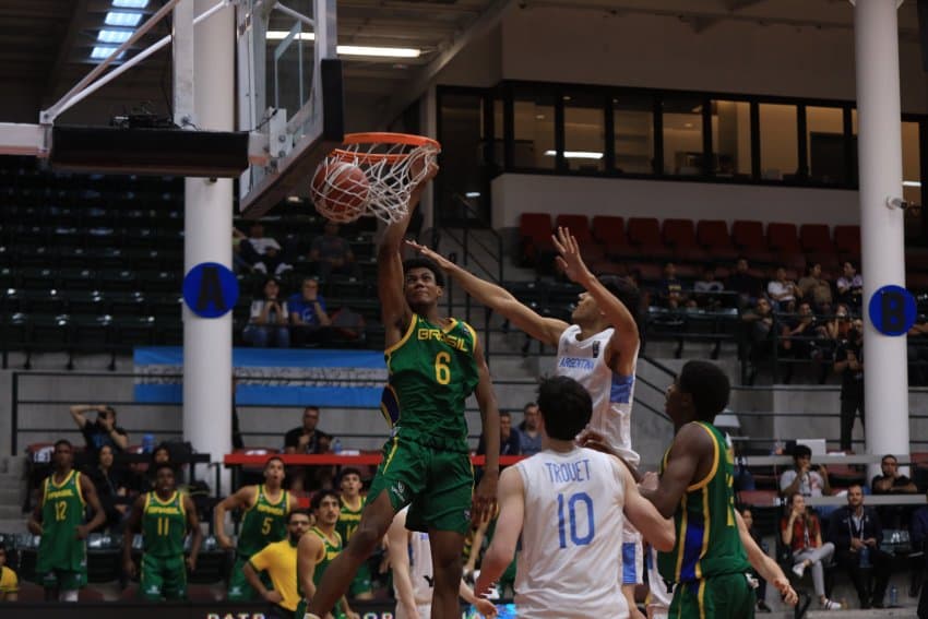 Brasil vence a Argentina na estreia da AmeriCup sub-18 masculina de basquete