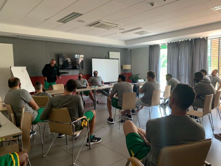Seleção Brasileira masculina começa preparação para o Pré-Olímpico de Split