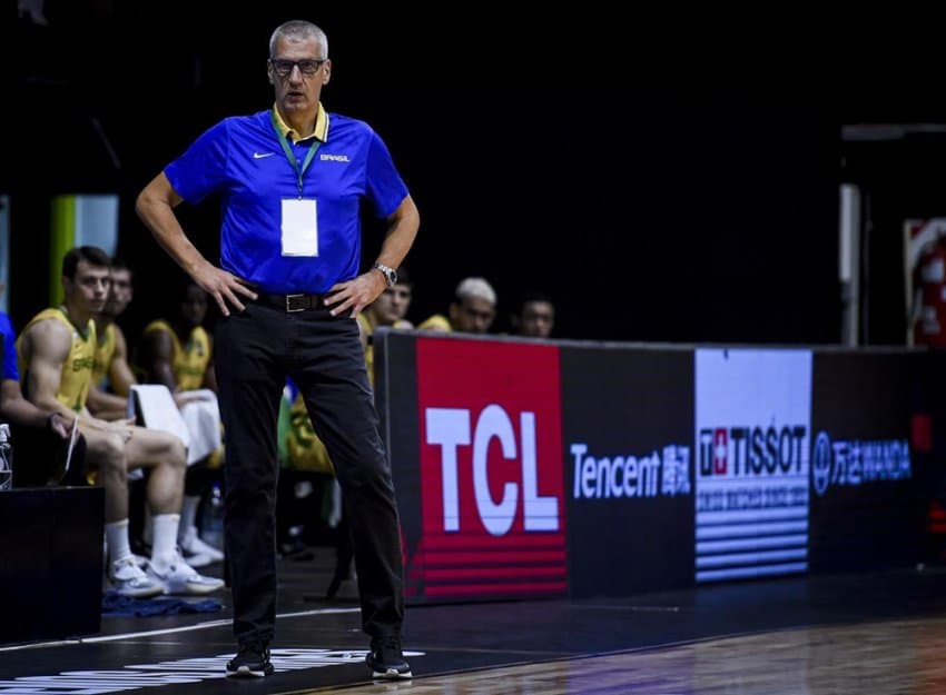 Petrovic festeja atuações contra Panamá e Paraguai, mas pede regularidade
