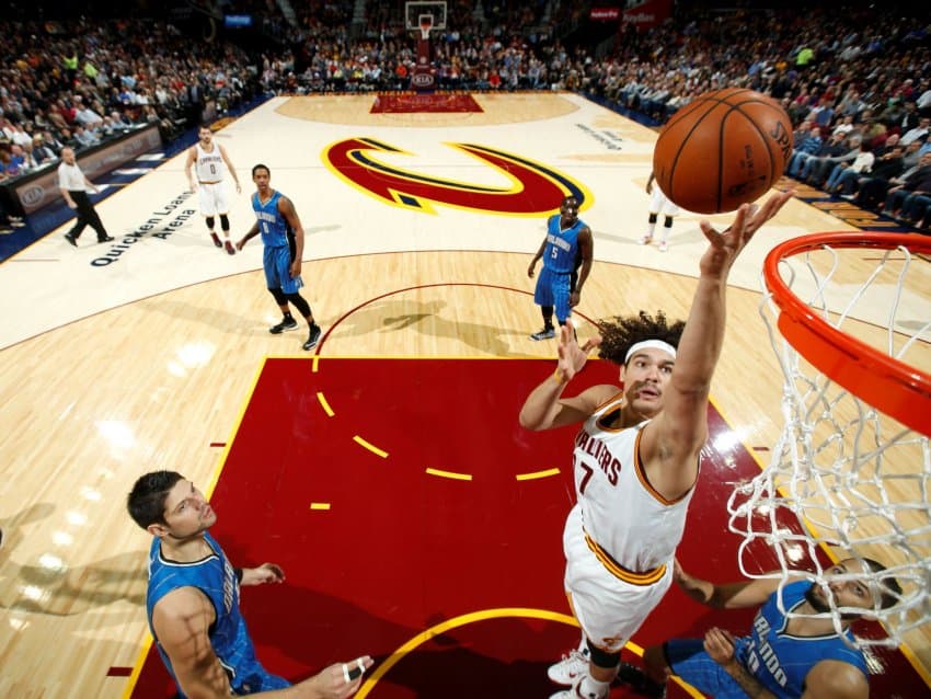 Anderson Varejão assina com o Cleveland Cavaliers até o fim da temporada 2021