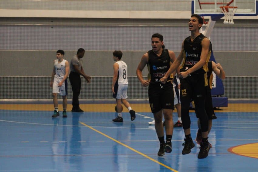 Classificatória B do Brasileiro Interclubes sub-16 masculino chega às quartas de final