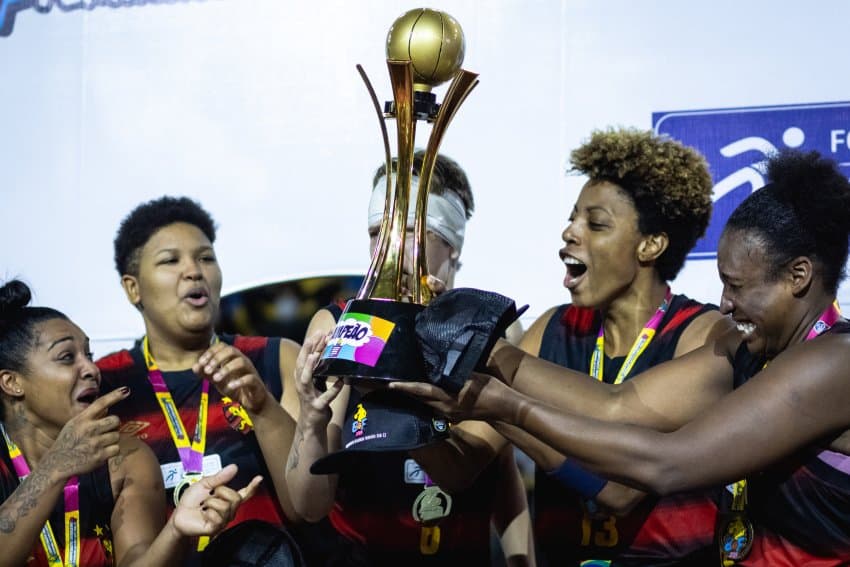 Acesse o Flickr do Brasileirão feminino para todas as fotos da premiação