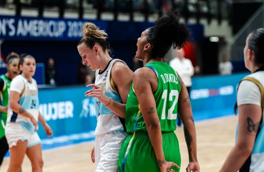 Brasil vence a Argentina em clássico pela estreia da AmericupW