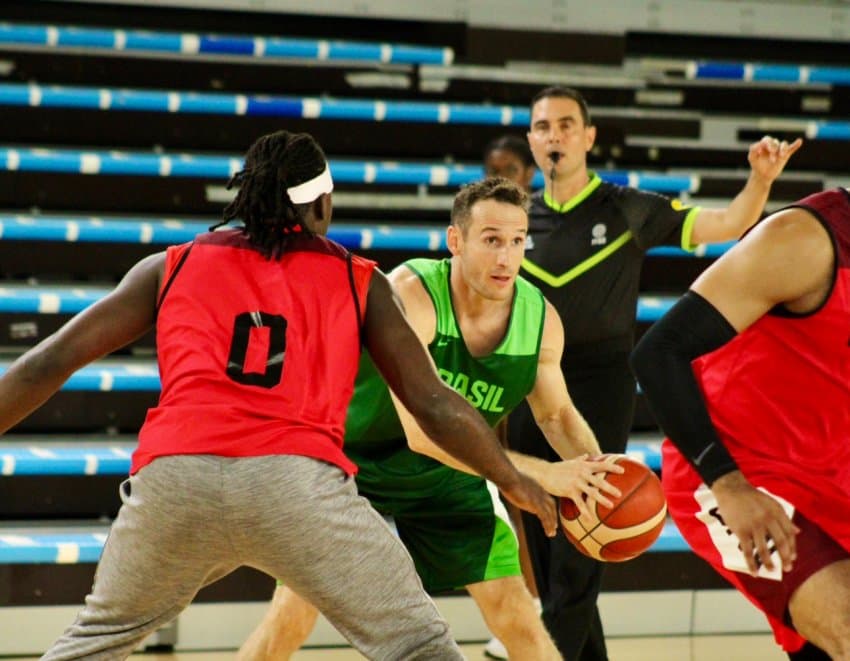 Brasil e Canadá fazem jogo treino de alto nível em Orchie