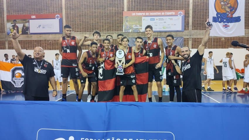 Flamengo é campeão do Brasileiro Interclubes sub-14 masculino em Belo Horizonte