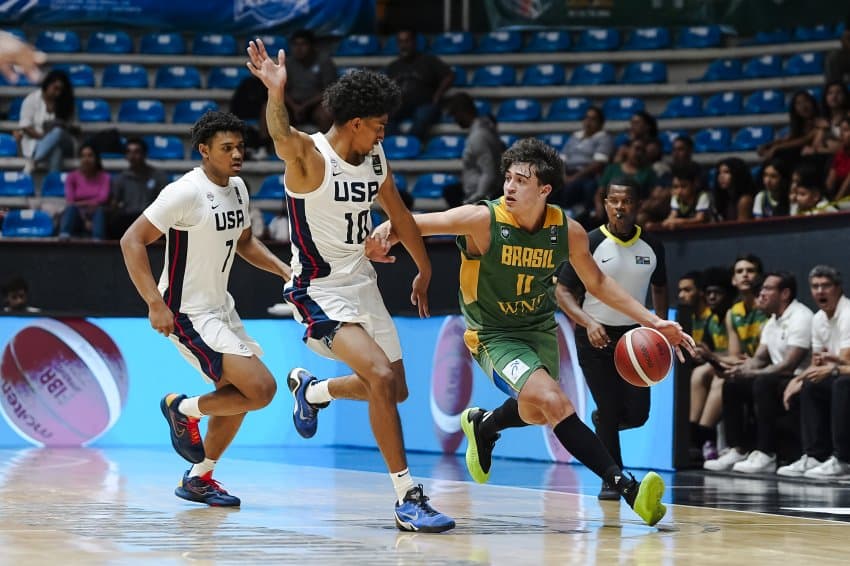 Brasil encerra fase de grupos da AmeriCup Sub-18 com revés para os EUA
