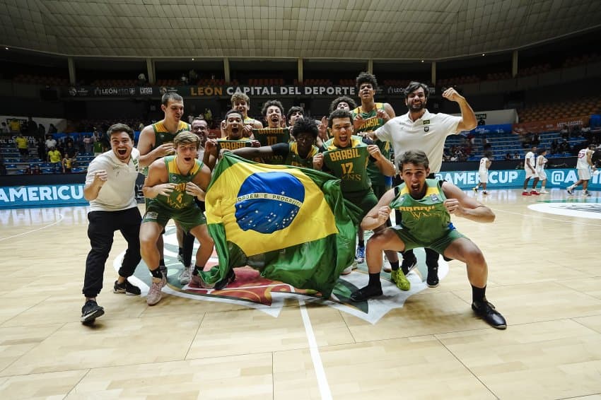 Brasil vence Rep. Dominicana, garante vaga no Mundial Sub-19 e avança à semifinal da AmeriCup