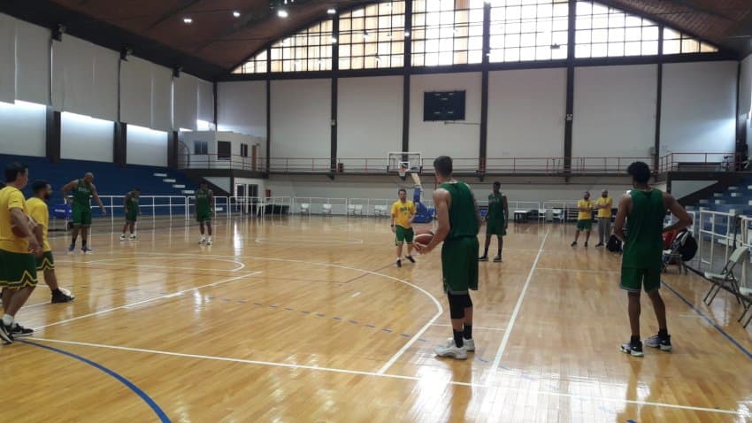 Brasil realiza em Buenos Aires o primeiro treino sob o comando de Gustavo De Conti