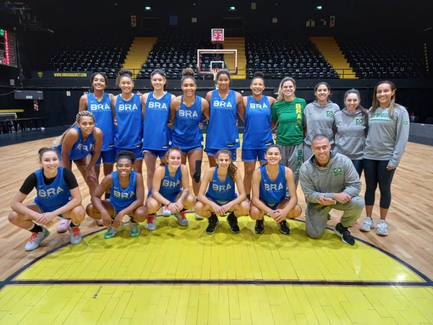 Seleção Brasileira feminina sub-18 estreia neste domingo no Sul-Americano em Buenos Aires