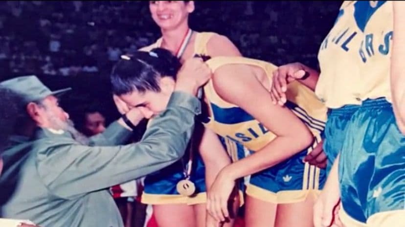 Por onde anda: campeã mundial em 1994, ex-atleta Simone Pontello relembra carreira na seleção e fala sobre novos projetos.