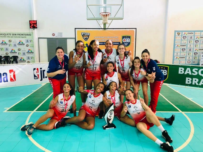CBI: Bradesco é campeão do Brasileiro sub-15 feminino em Foz do Iguaçu
