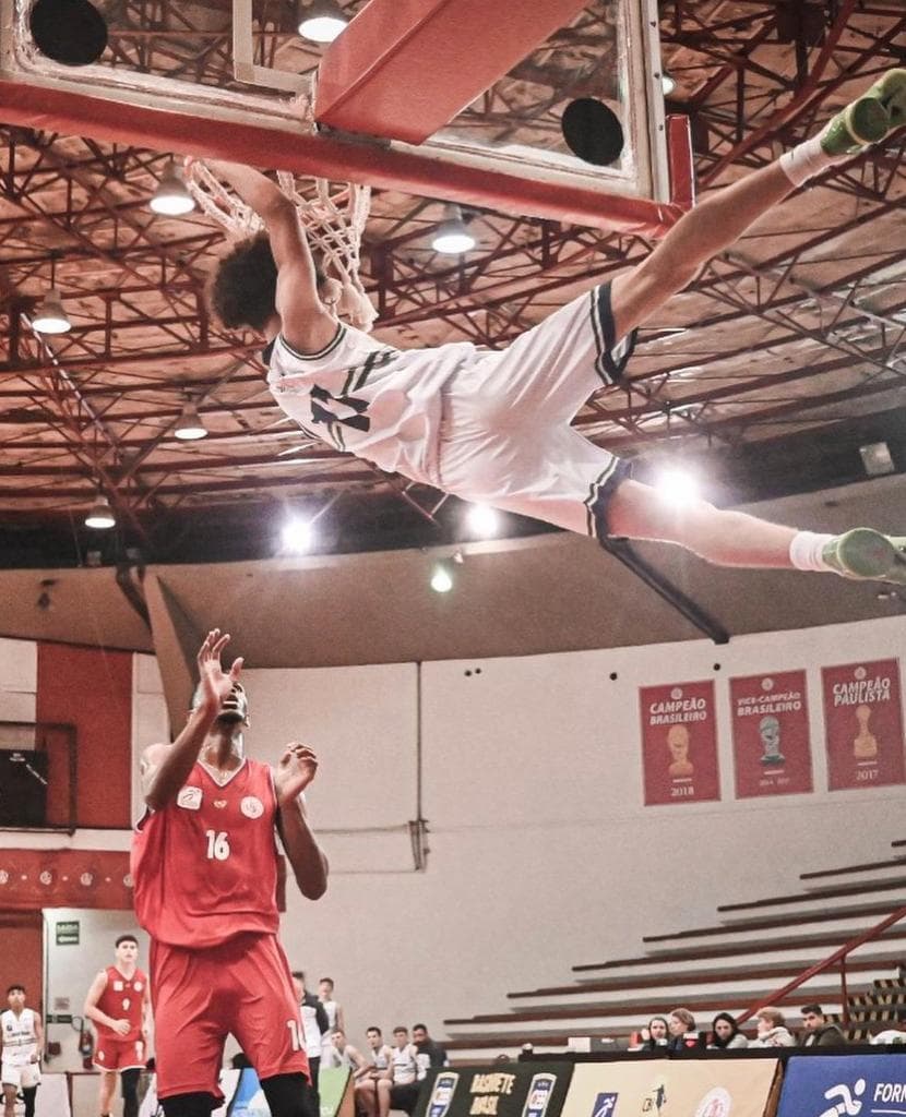 Minas x São Paulo e Pinheiros x Paulistano fazem as semifinais do CBI sub-17 masculino