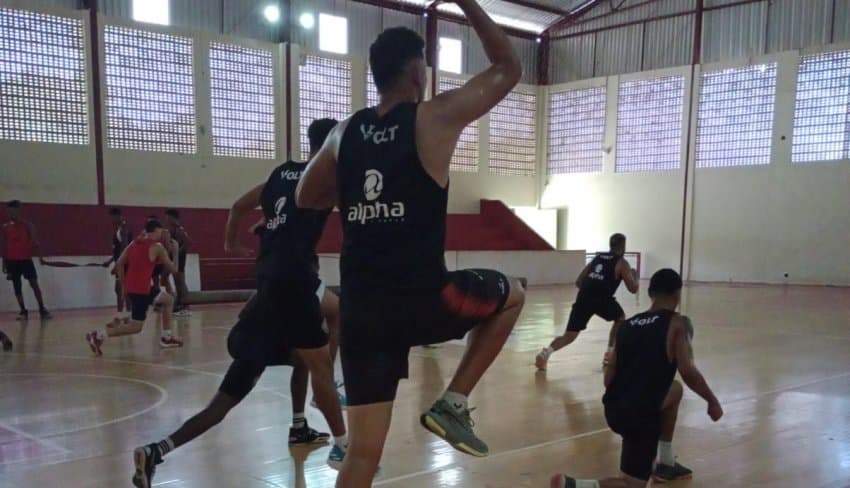 Vitória se prepara para a disputa do Brasileirão e quer buscar a taça