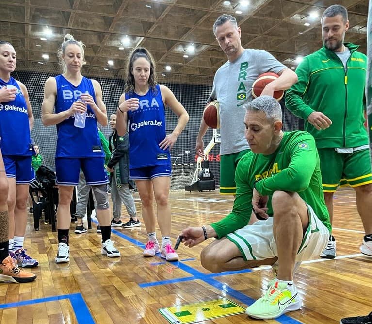 Seleção Brasileira feminina inicia treinos para a AmeriCupW em Araraquara-SP