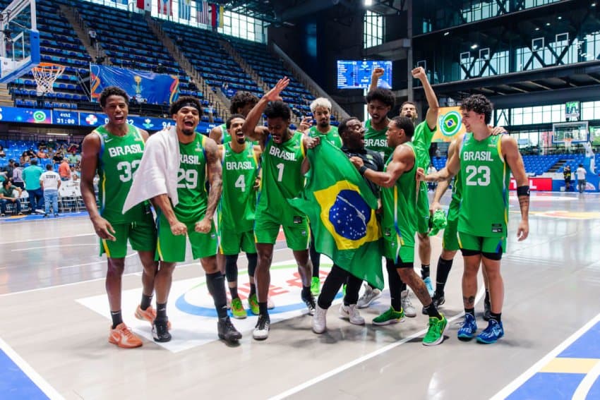 Brasil supera República Dominicana e avança à semifinal da AmeriCup 2025