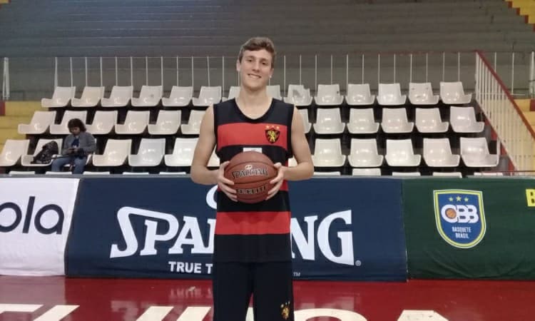 Neto de Ariano Suassuna, ala/pivô do Sport se destaca no Brasileiro Interclubes de Base Sub-18 Masculino