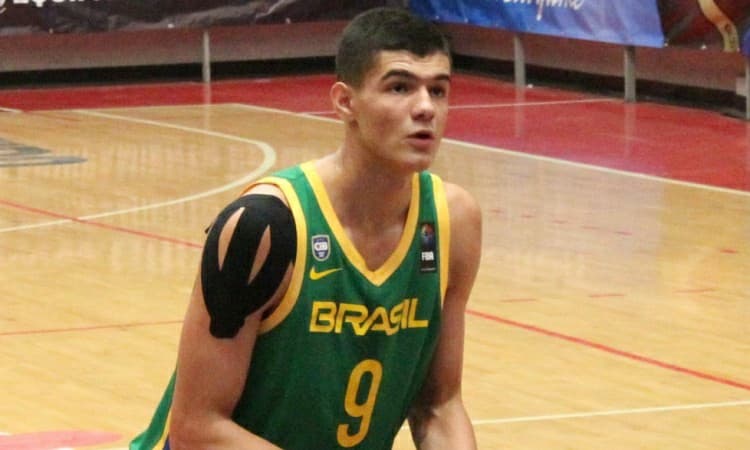 Brasil enfrenta o Uruguai na semifinal do Sul-americano Sub-17