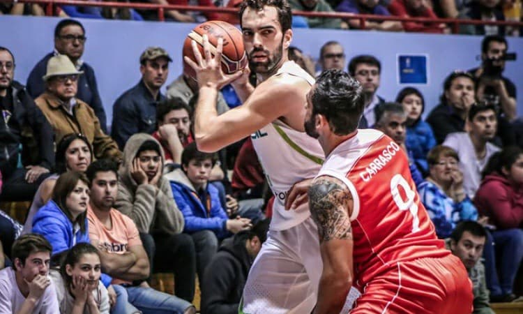 Com Varejão de volta, Brasil derrota Chile pelas Classificatórias para a Copa do Mundo na estreia de Petrovic