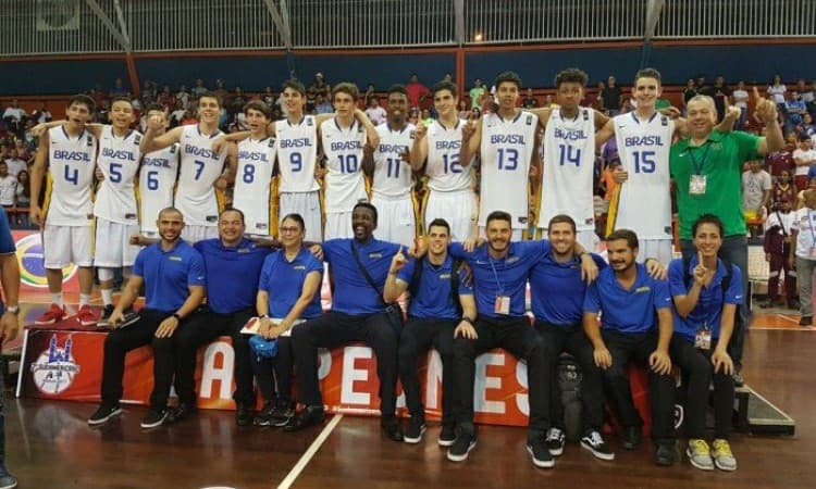 Thelma Tavernari anuncia convocados visando Campeonato Sul-americano Sub-15 Masculino 