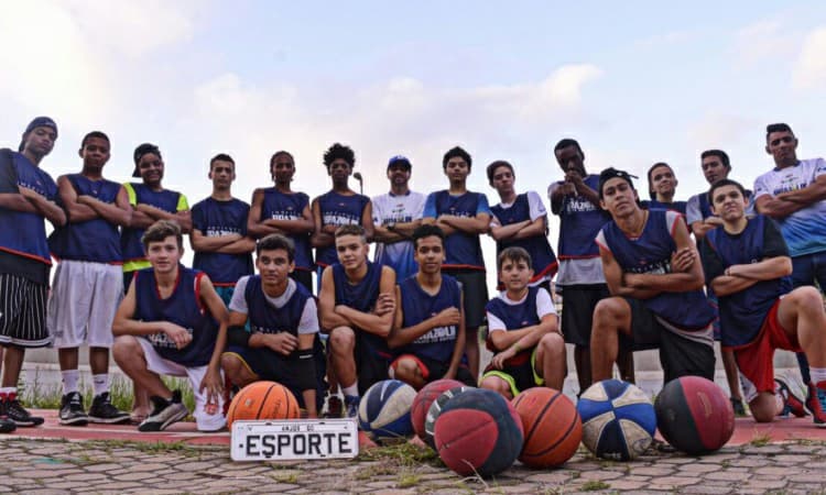 Anjos do Esporte, de André Brazolin, é um bálsamo para crianças paulistas