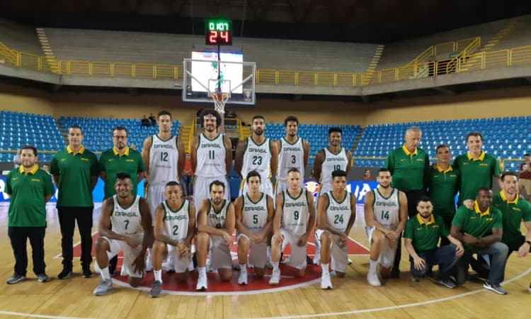 Jogadores da Seleção lamentam a não realização do jogo e agradecem o carinho do torcedor goiano
