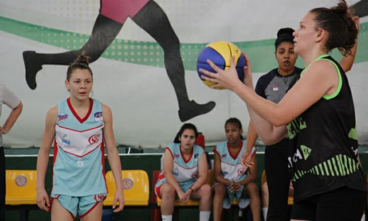 Nosso Clube, Thalia e Mangueira vencem na rodada inicial da Copa Brasil Sub-15 Feminina