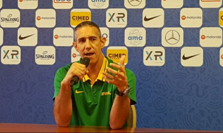 José Neto anuncia as convocadas para a Seleção Brasileira Feminina Adulta 