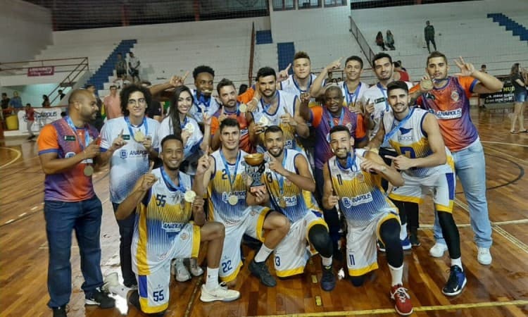 Giro: com casa cheia, Basquete Anapolino conquista o Campeonato Goiano