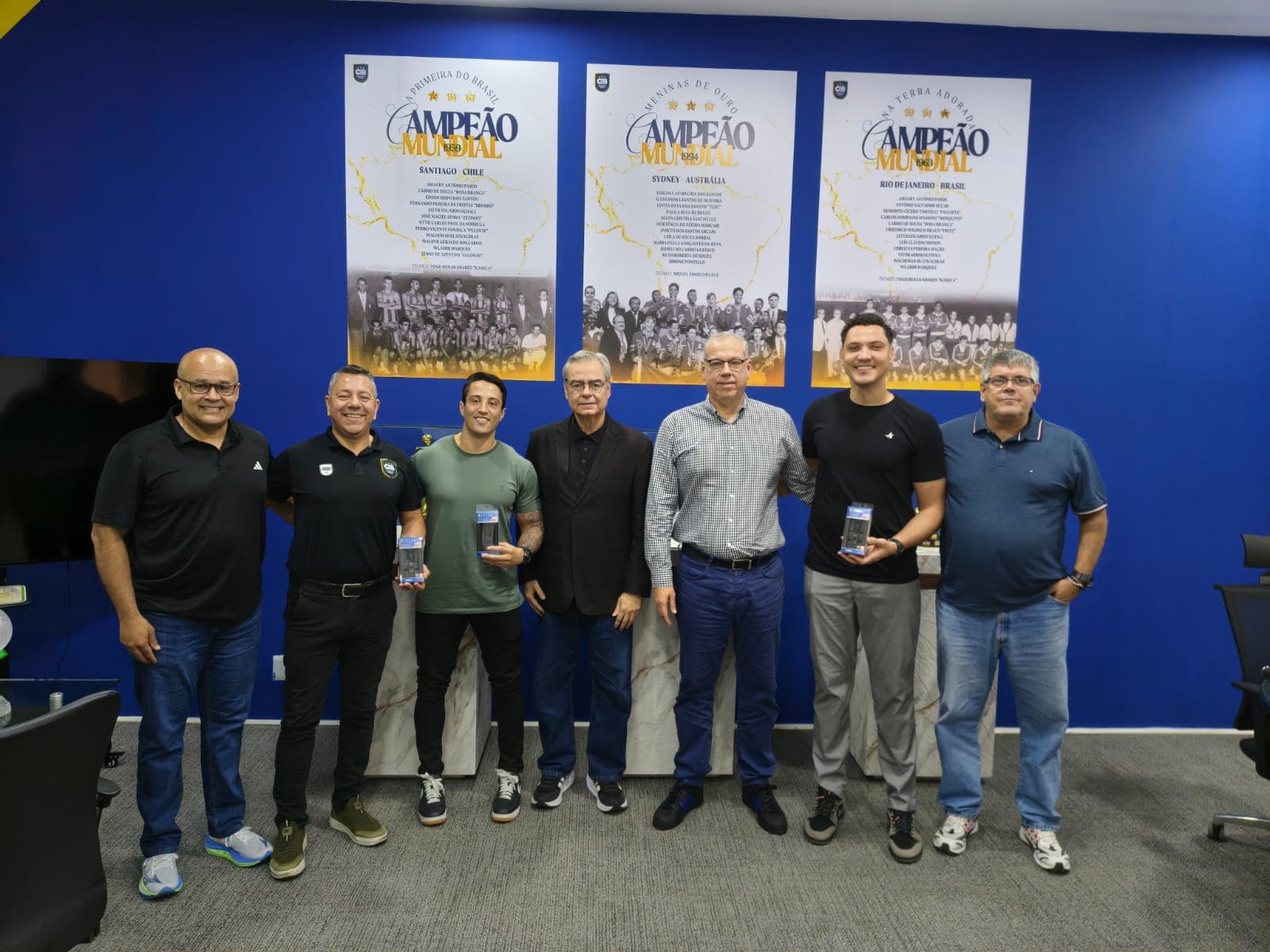 CBB recebe Coordenação de arbitragem em visita à sede da entidade no Rio de Janeiro